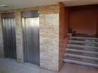 Treppenhaus mit Aufzug  IMG 20130217 124822